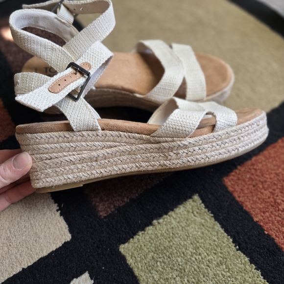 TOMS Women's Tan Espadrille Wedges - Picture 6 of 12